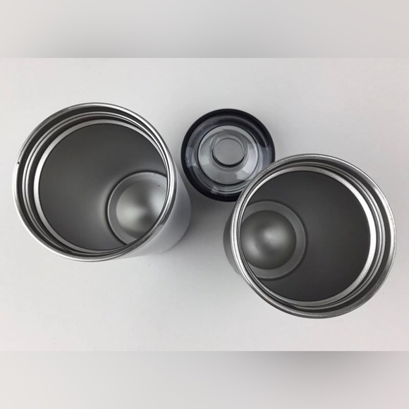 YETI Lot of Vacuum Insulated Steel Tumblers and Water Bottles - Picture 3 of 12